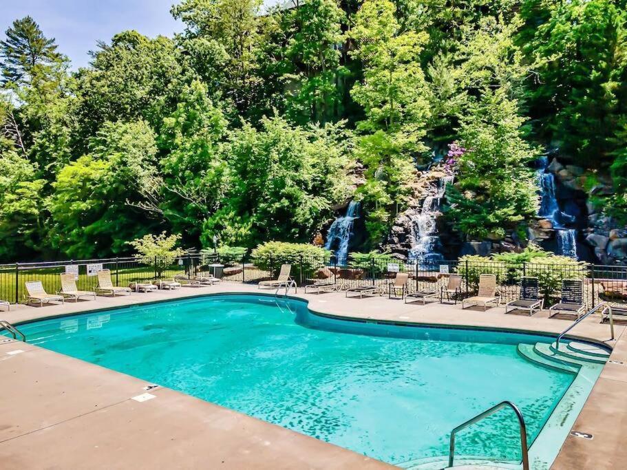 Cabin-N-Smokys! Indoor Resort Pool Views Hot Tub Game Room Sevierville Buitenkant foto