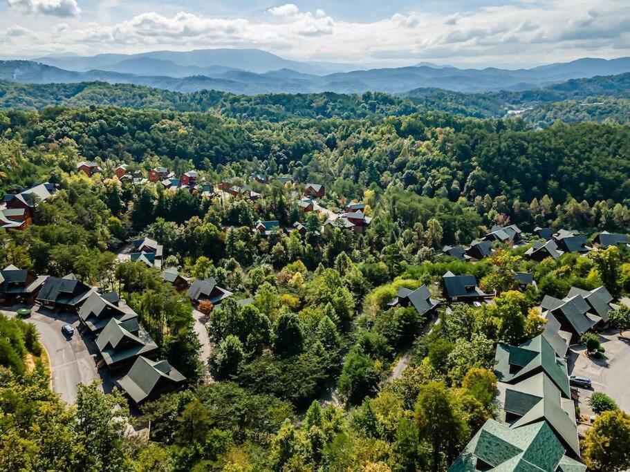 Cabin-N-Smokys! Indoor Resort Pool Views Hot Tub Game Room Sevierville Buitenkant foto