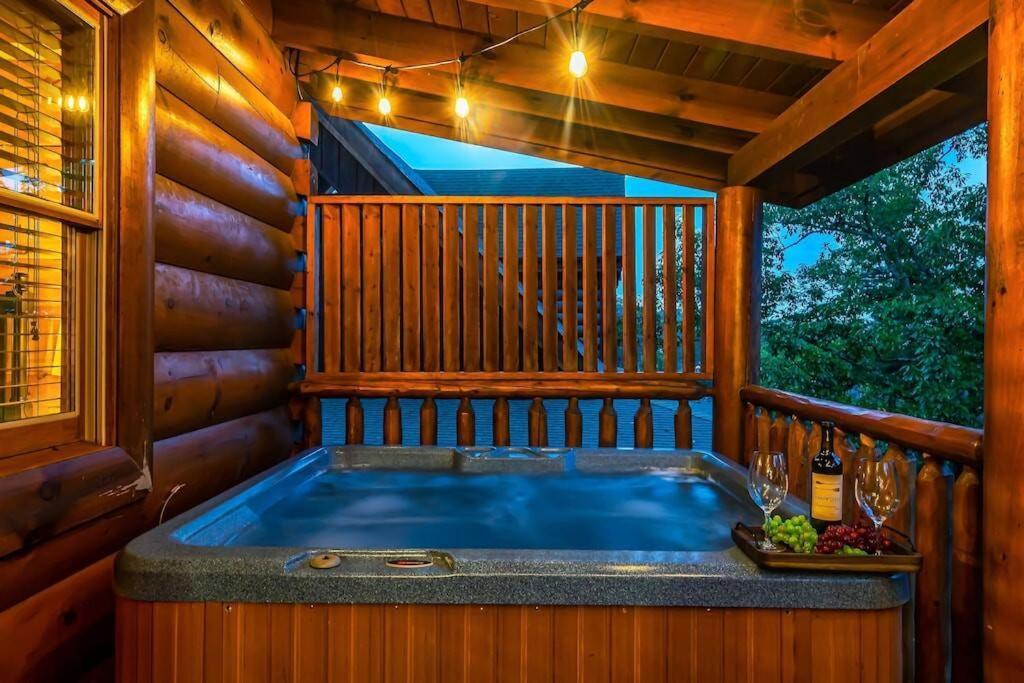 Cabin-N-Smokys! Indoor Resort Pool Views Hot Tub Game Room Sevierville Buitenkant foto